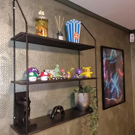 Modern Semi-detached House With Free Parking Appartement *