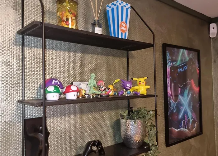 Modern Semi-detached House With Free Parking Apartment *