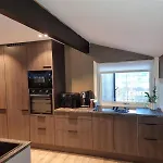 Апартаменты Modern Semi-detached House With Free Parking Лиллехамер