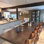 Modern Semi-detached House With Free Parking Апартаменты Лиллехамер