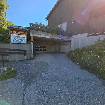 Lejlighed Modern Semi-detached House With Free Parking Lillehammer